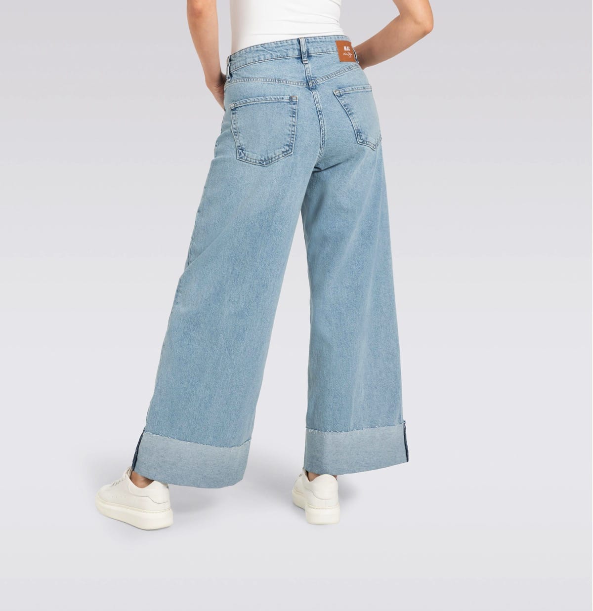Jeans NEVADA superwide urban azur blue Jeans MAC