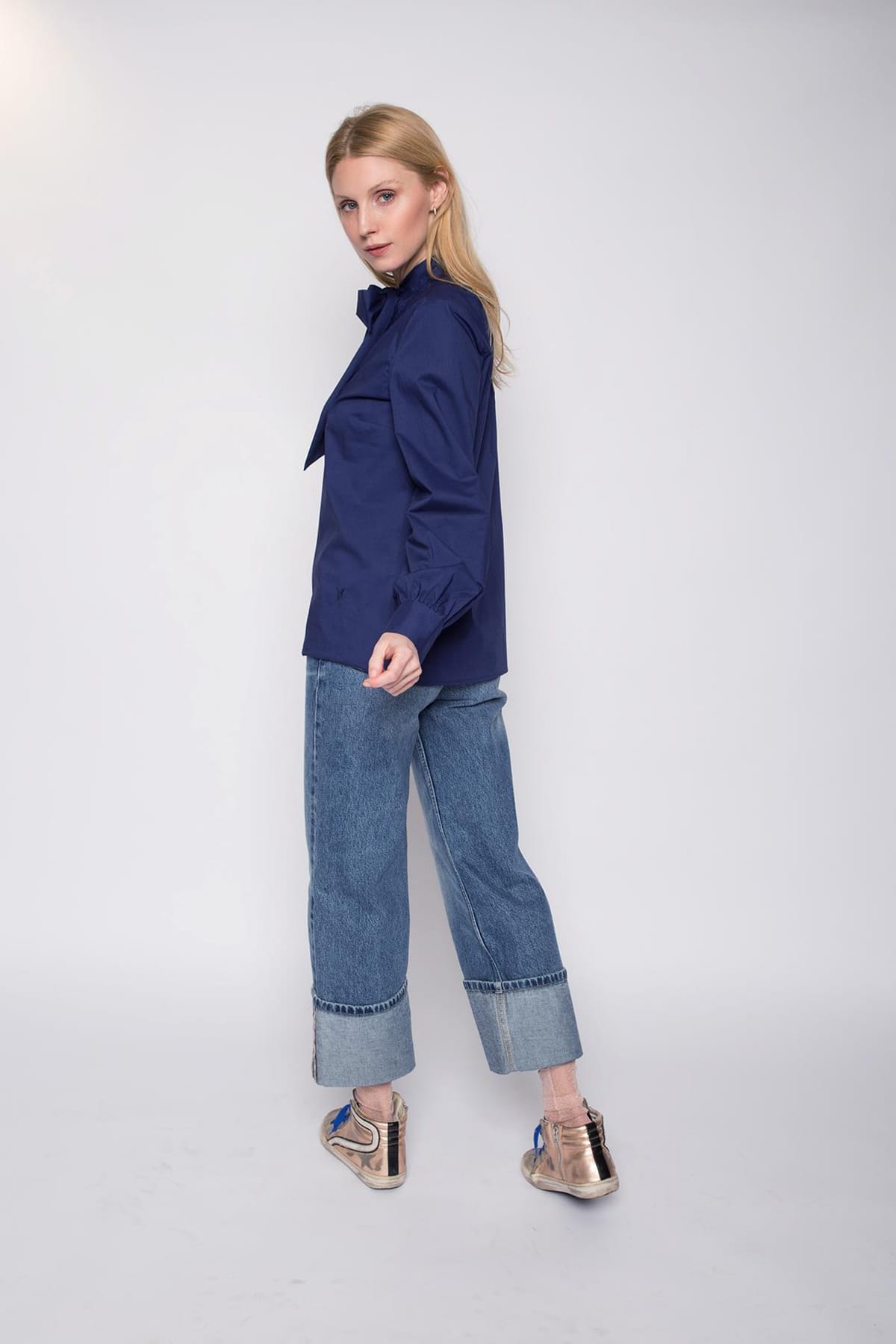 Coole Schluppenbluse mit Schlitz im Ausschnitt navy Blusen Emily van den Bergh