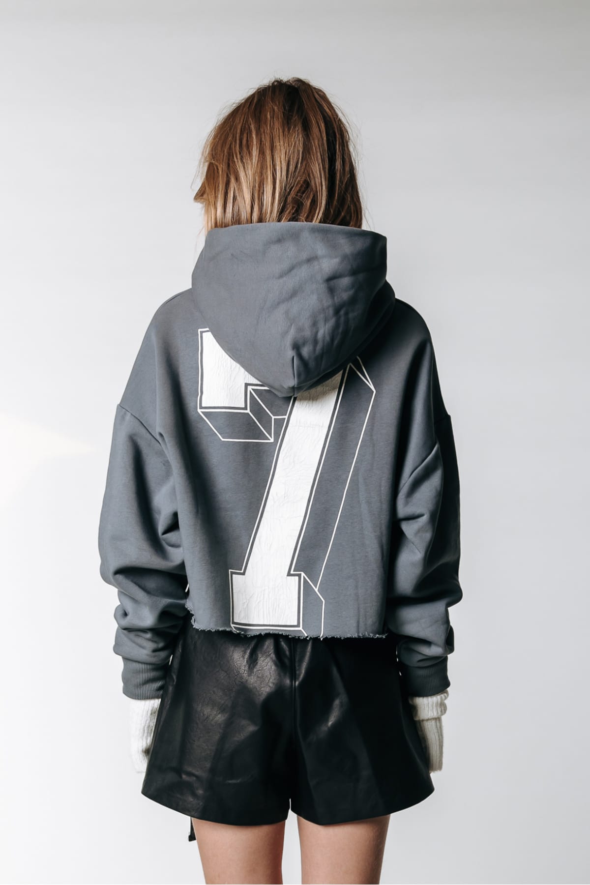 Cropped Hoodie mit großem Backprint Dark grey Sweatshirt Colourful Rebel