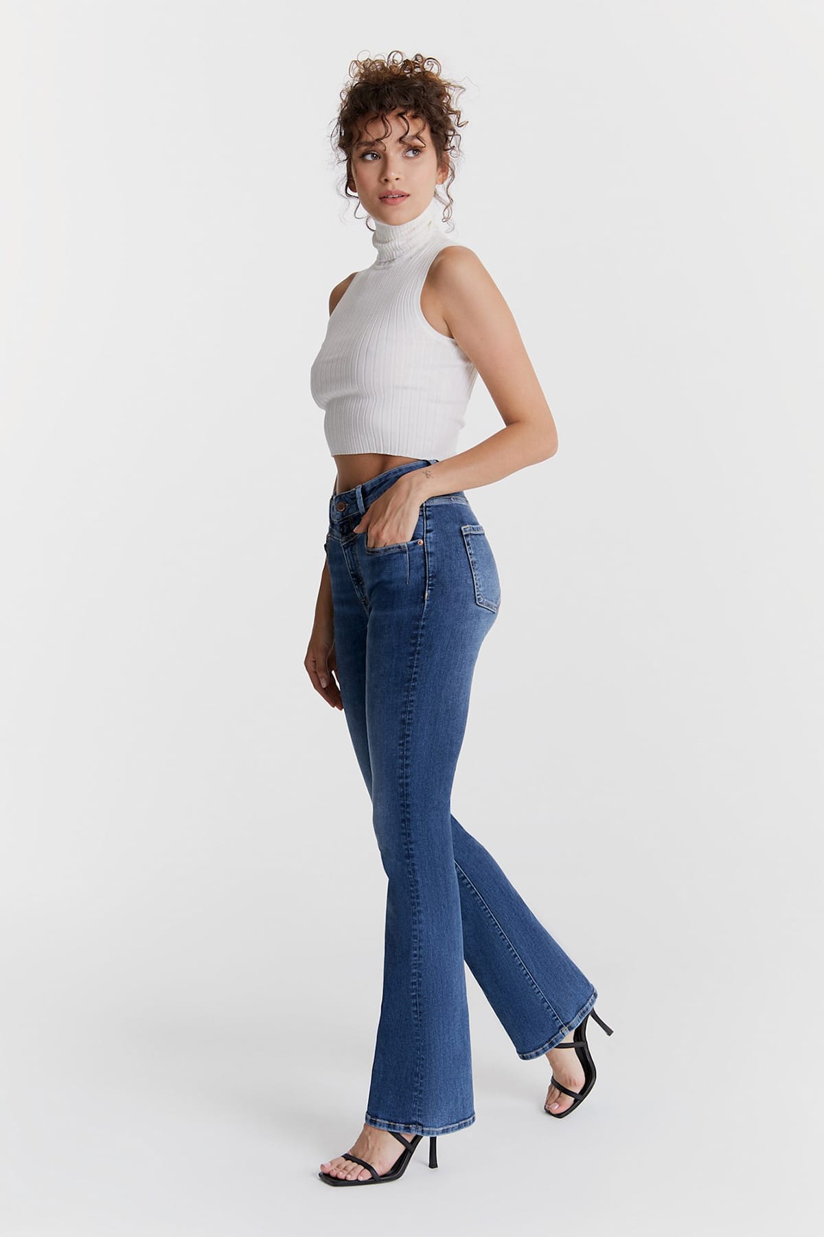 Ultra High Waist Flare Jeans Matilda - Sapphire Blue Jeans C.O.J - Cup of Joe Denim 