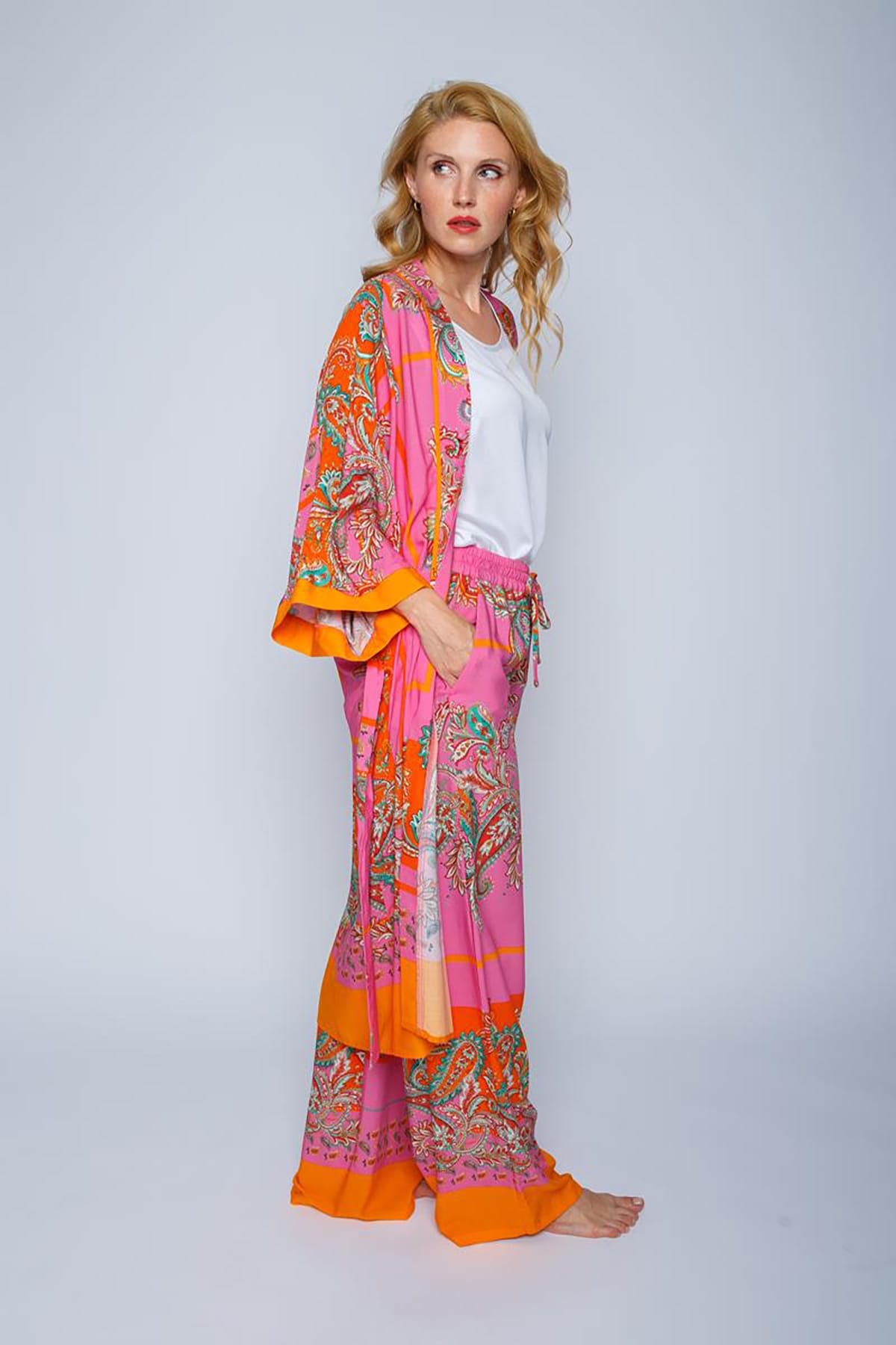 Coole Sommerhose mit elastischem Bund und Paisley Print pink orange scarf Hose Emily van den Bergh 