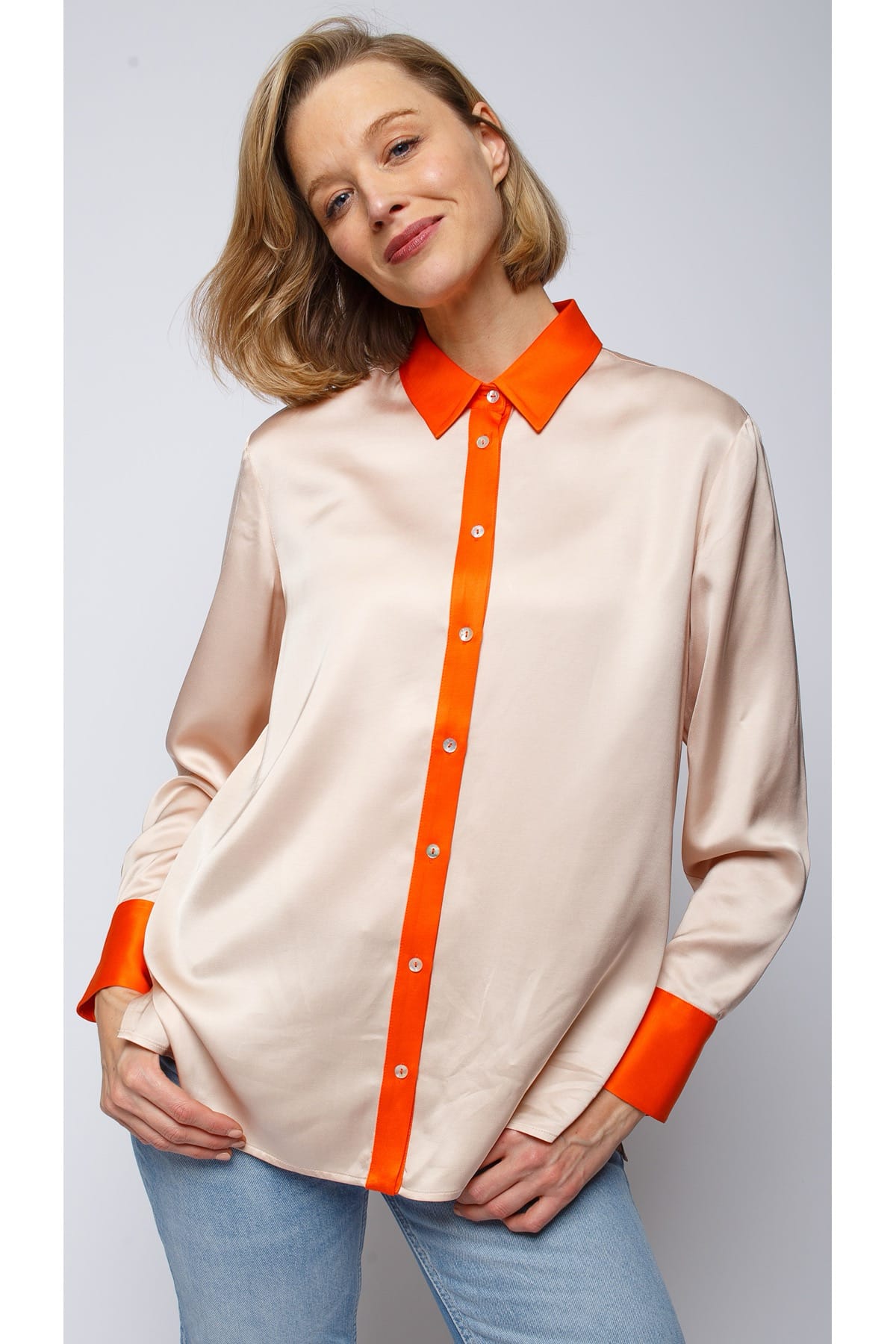 Lässige Bluse mit Kontrastfarbe sand Bluse Emily van den Bergh 