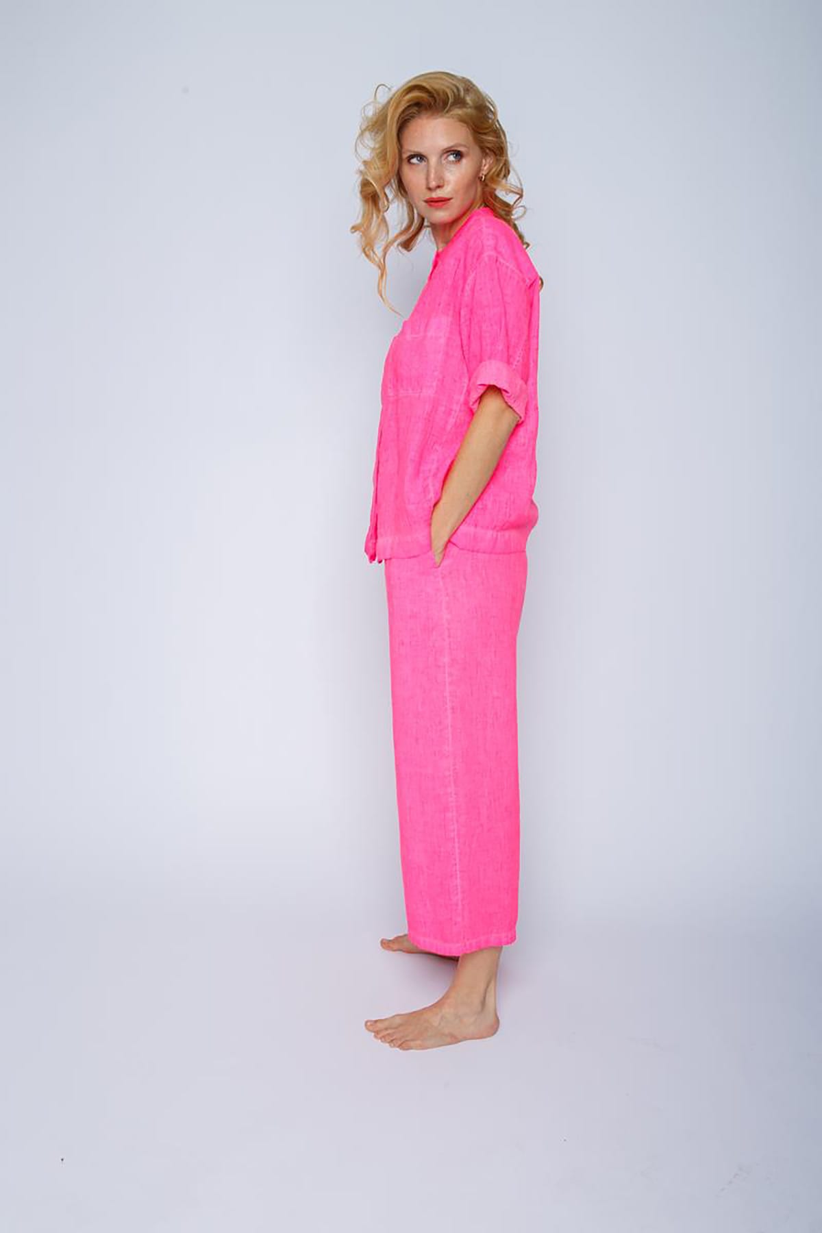Leinenhose mit verkürztem Bein und elastischem Bund neon pink Hose Emily van den Bergh 