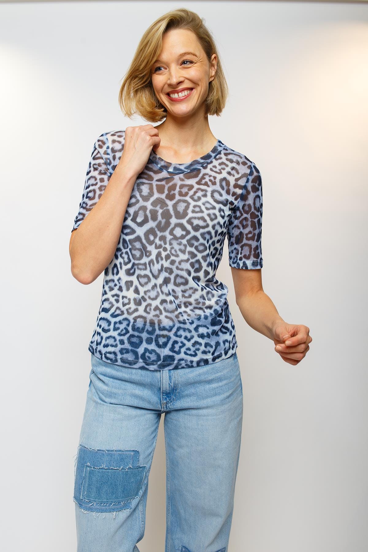 T-Shirt indigo leo T-Shirt Emily van den Bergh 