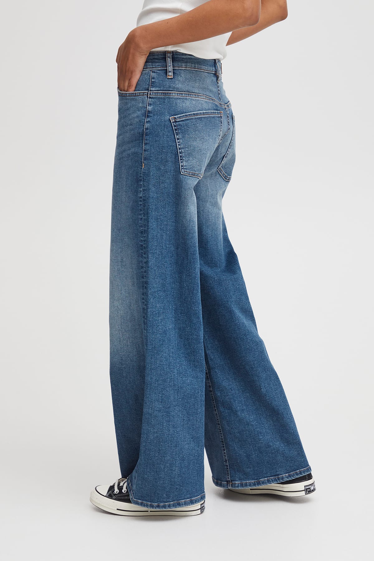 Jeans IHTWIGGY WIDE Medium blue Jeans ICHI 