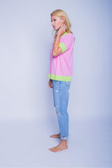 Leichter, kurzärmeliger Pullover mit Colour Block Design candy Pullover Emily van den Bergh 